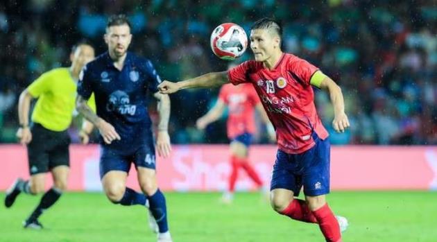 Ý kiến của Quang Hải về trọng tài Koji Takasaki